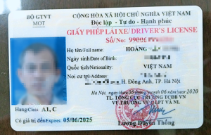 Bằng lái xe tích hợp bị tạm giữ vẫn được đổi bằng lái với hạng không bị tước