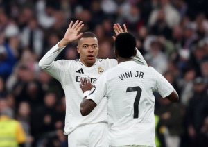 Mbappe giúp Real Madrid giữ ngôi đầu La Liga