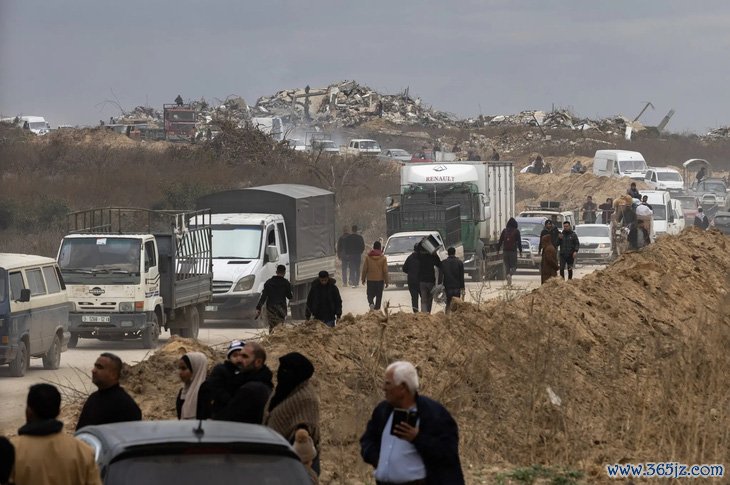 Quân đội Israel rút khỏi hành lang trọng điểm chia cắt Dải Gaza - Ảnh 1.